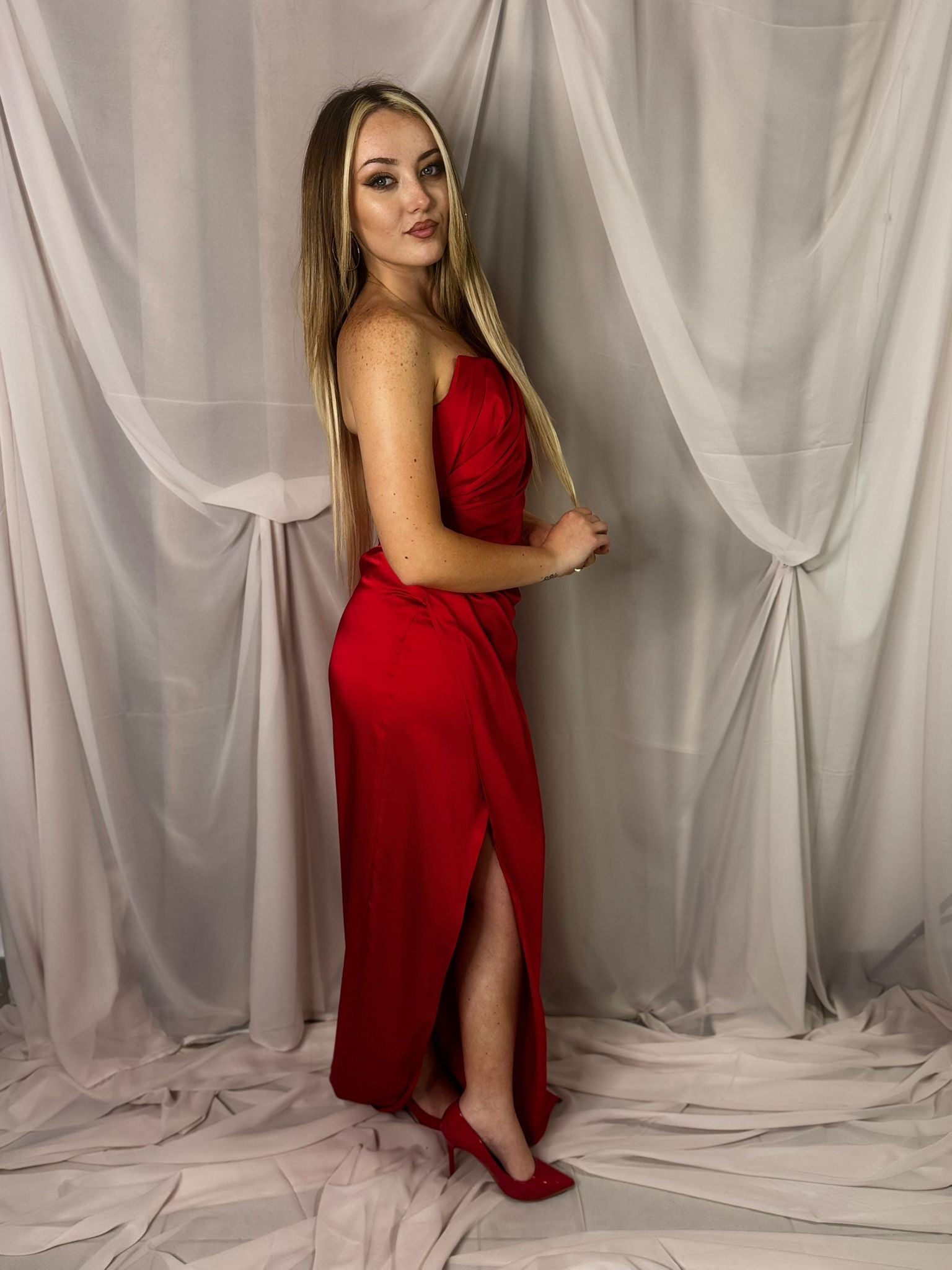 All eyes on red